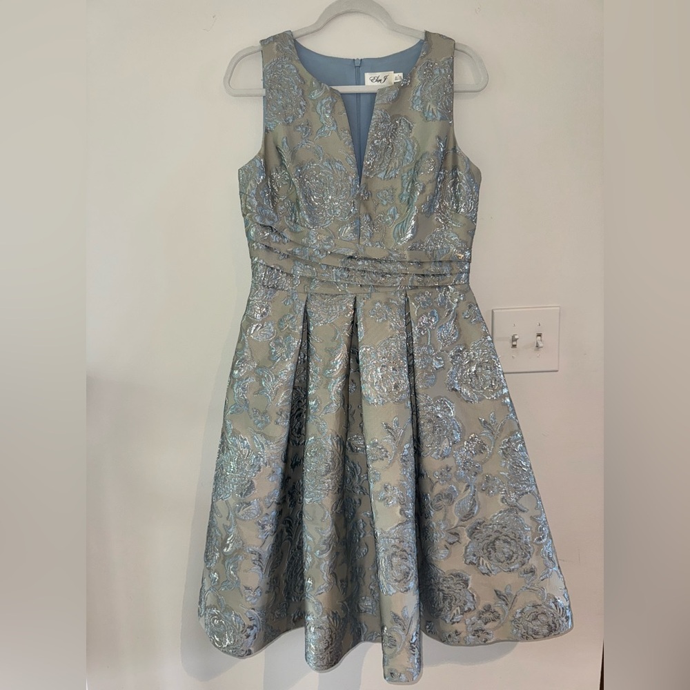 Eliza J Silver and Blue Pleated Midi Dress V-Neck Sleeveless